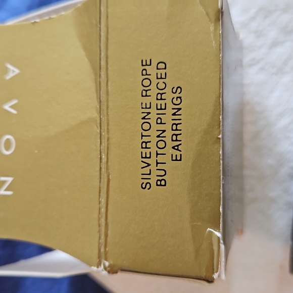 Ladies Silvertone Rope Earrings - Picture 4 of 4